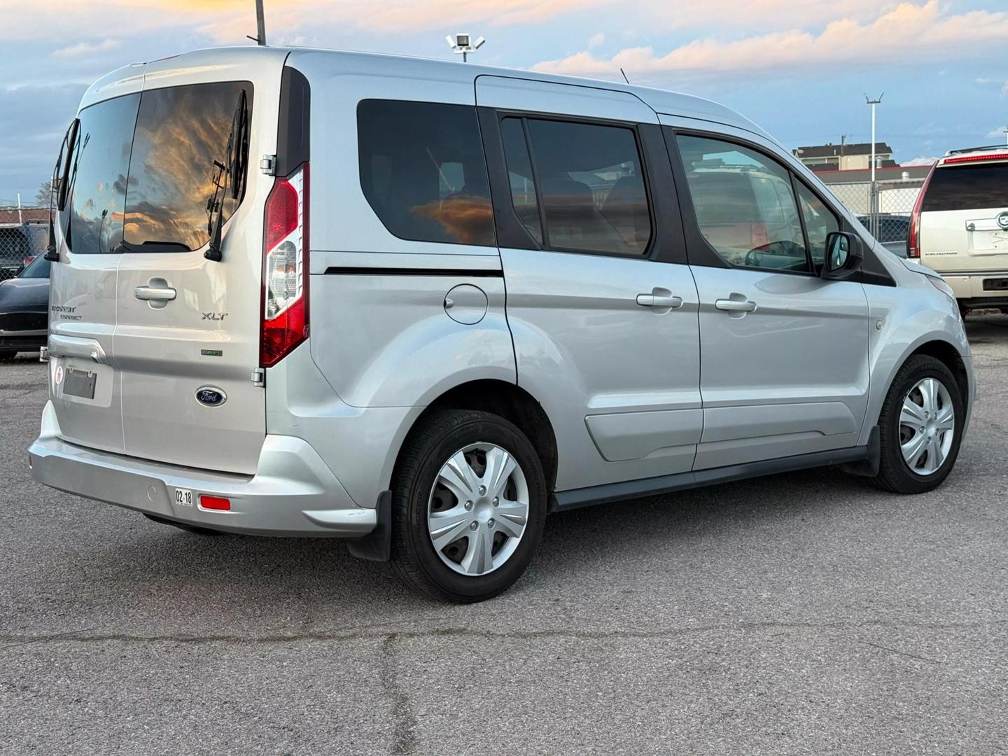 2016 Ford Transit Connect XLT photo 4