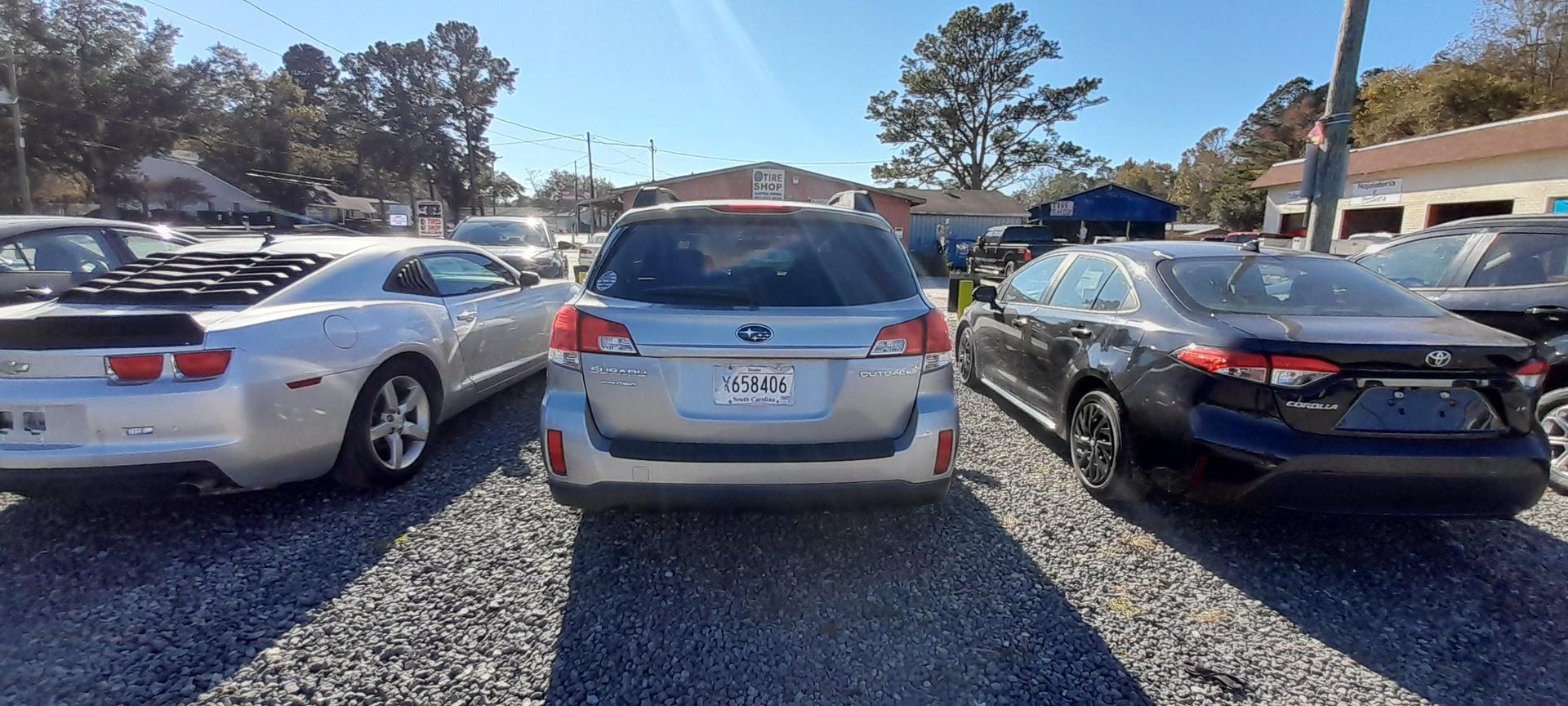 2010 Subaru Outback I Limited photo 5