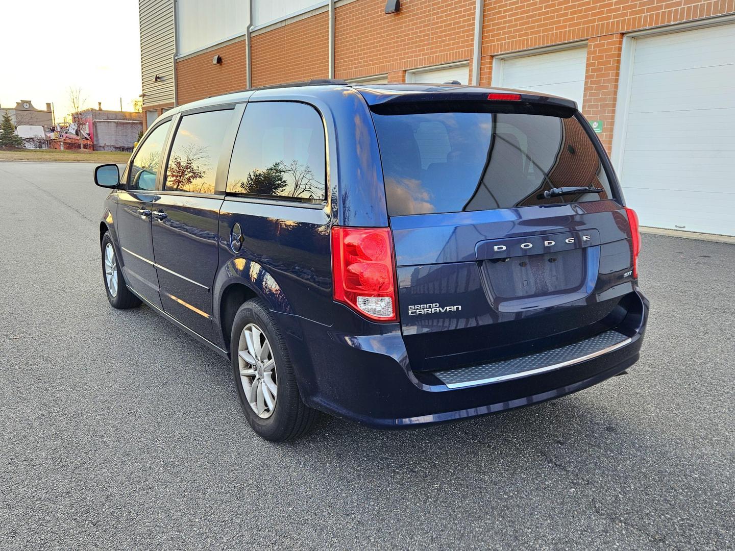 2015 Dodge Grand Caravan SXT photo 4