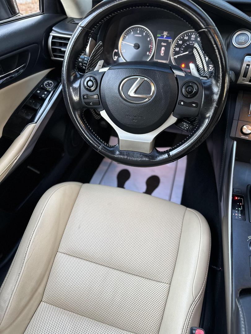 2015 Lexus IS 250 photo 6