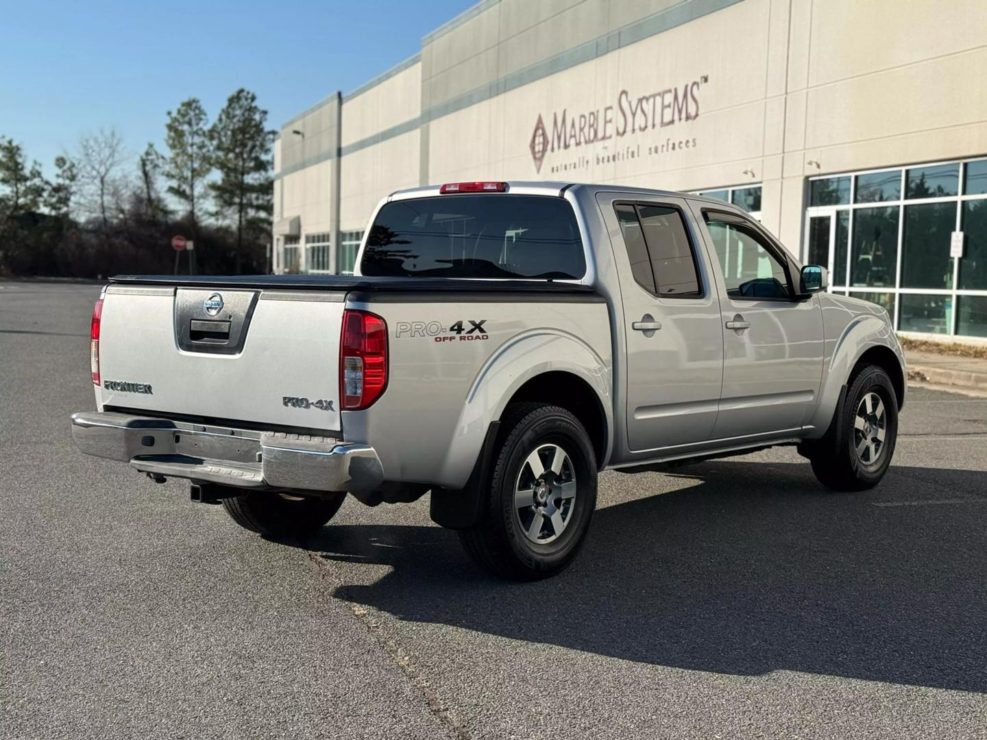 2011 Nissan Frontier PRO-4X photo 4