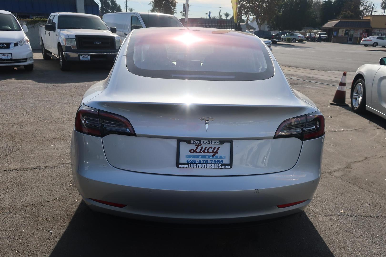 2018 Tesla Model 3 Long Range photo 8