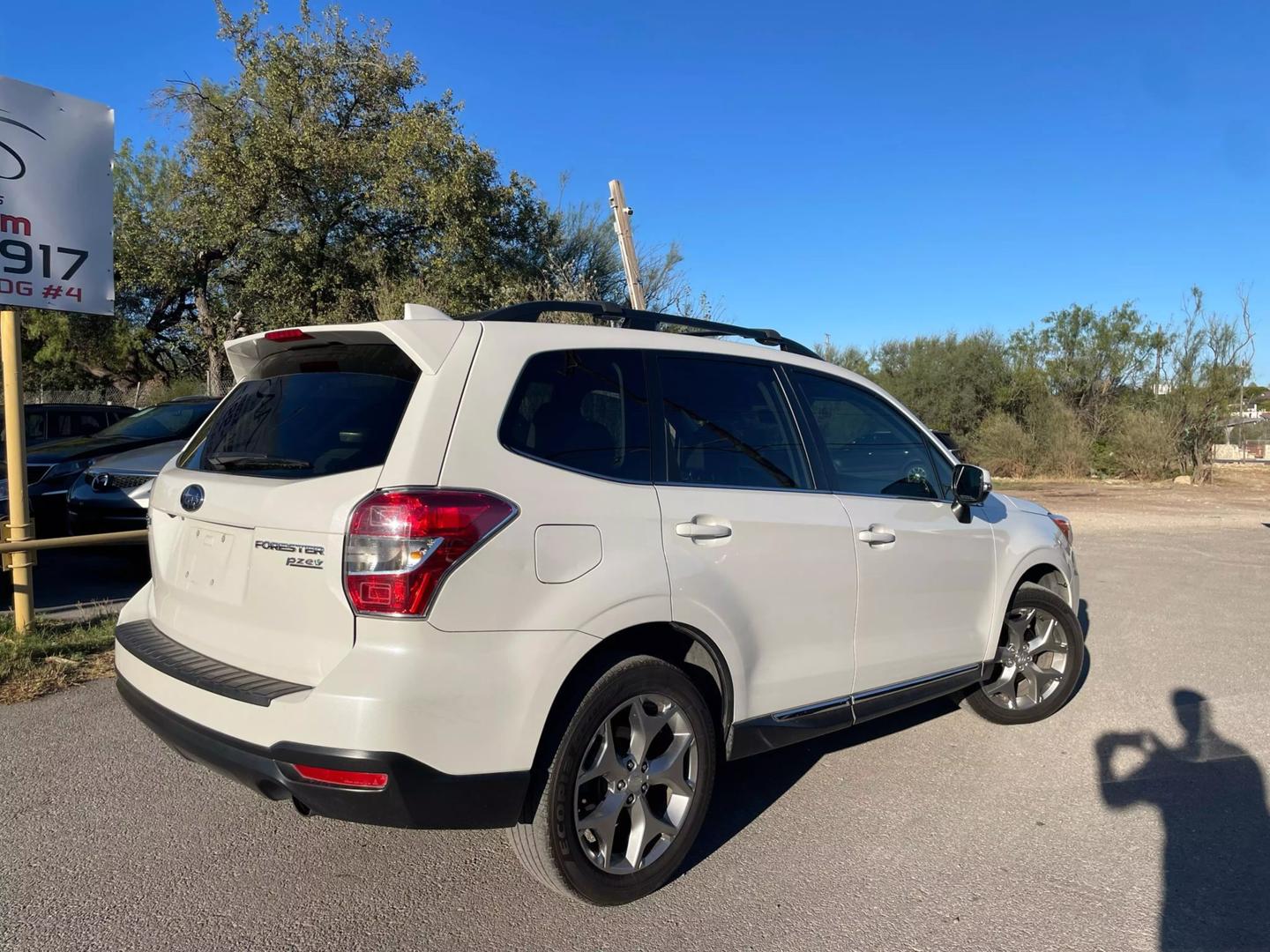 2016 Subaru Forester i Touring photo 5