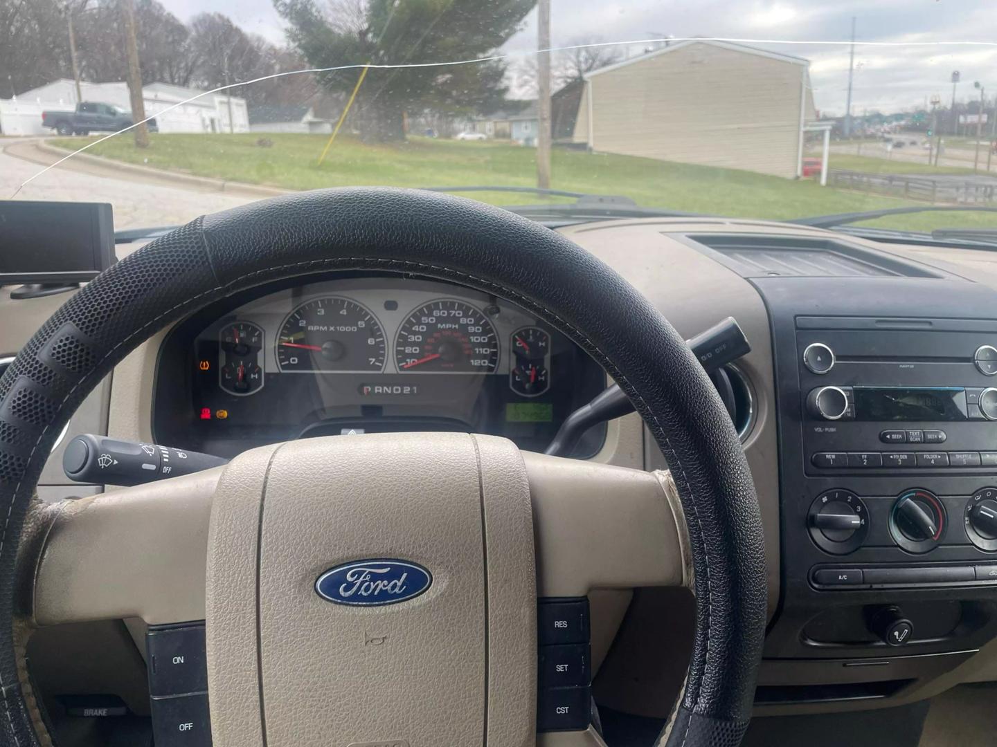 2008 Ford F-150 XLT photo 12