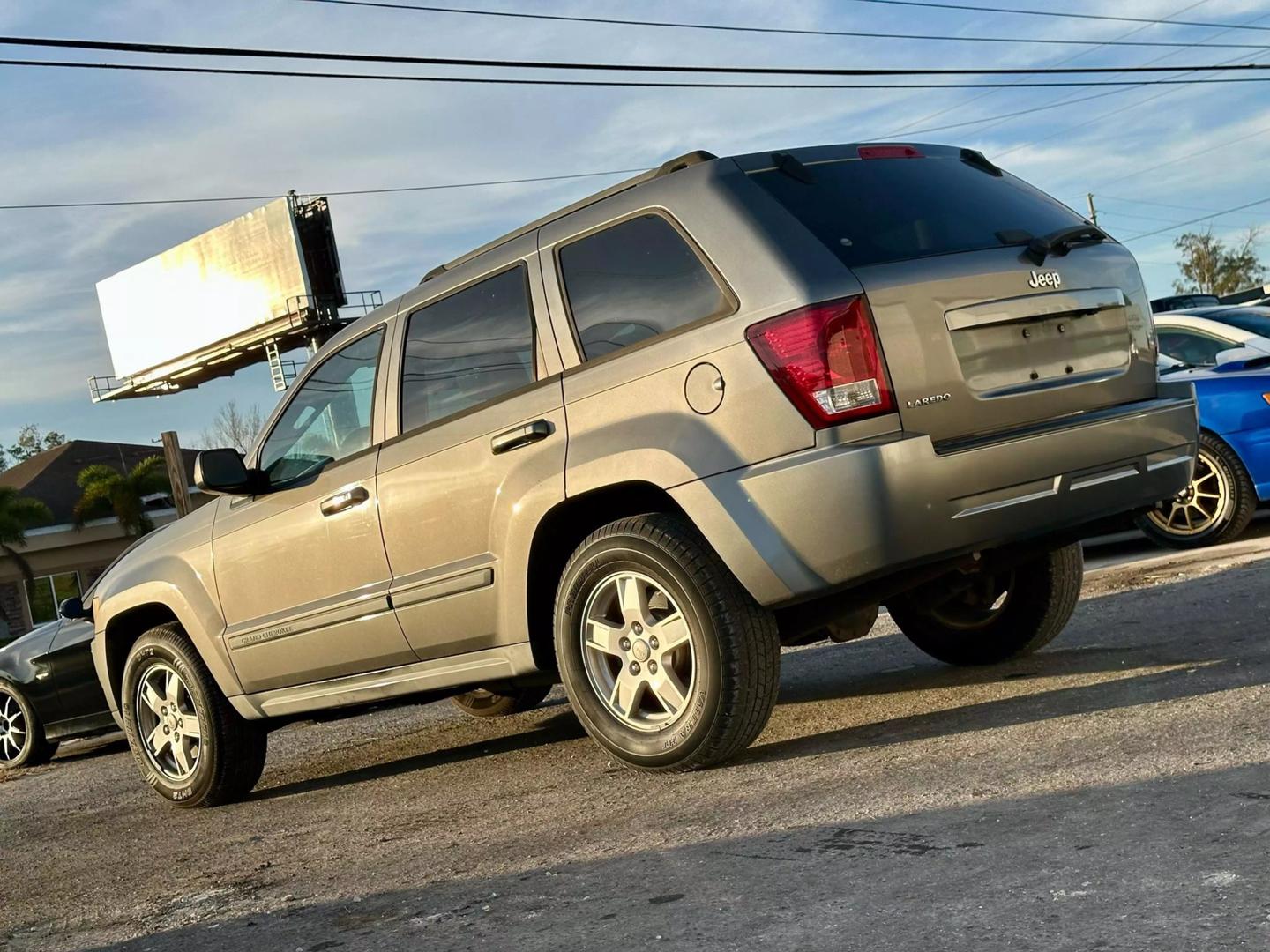 2007 Jeep Grand Cherokee Laredo photo 3