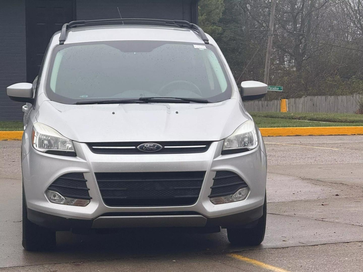 2015 Ford Escape SE photo 2