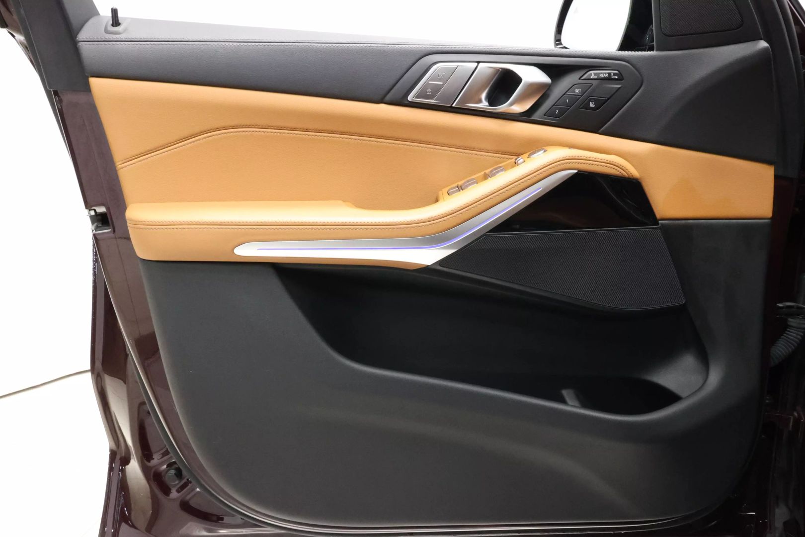 2022 Bmw X7 - Image 8