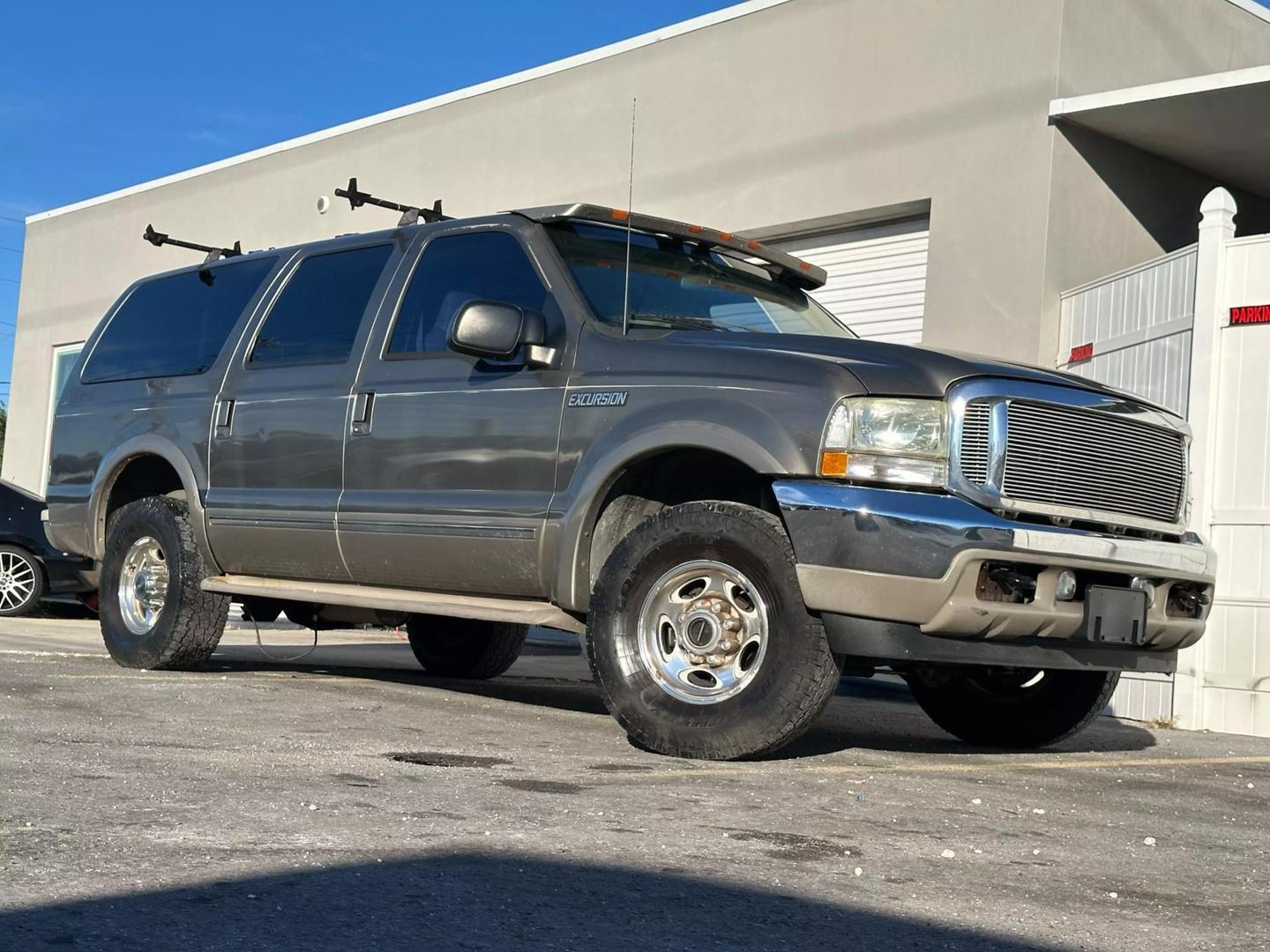 2002 Ford Excursion Limited photo 6