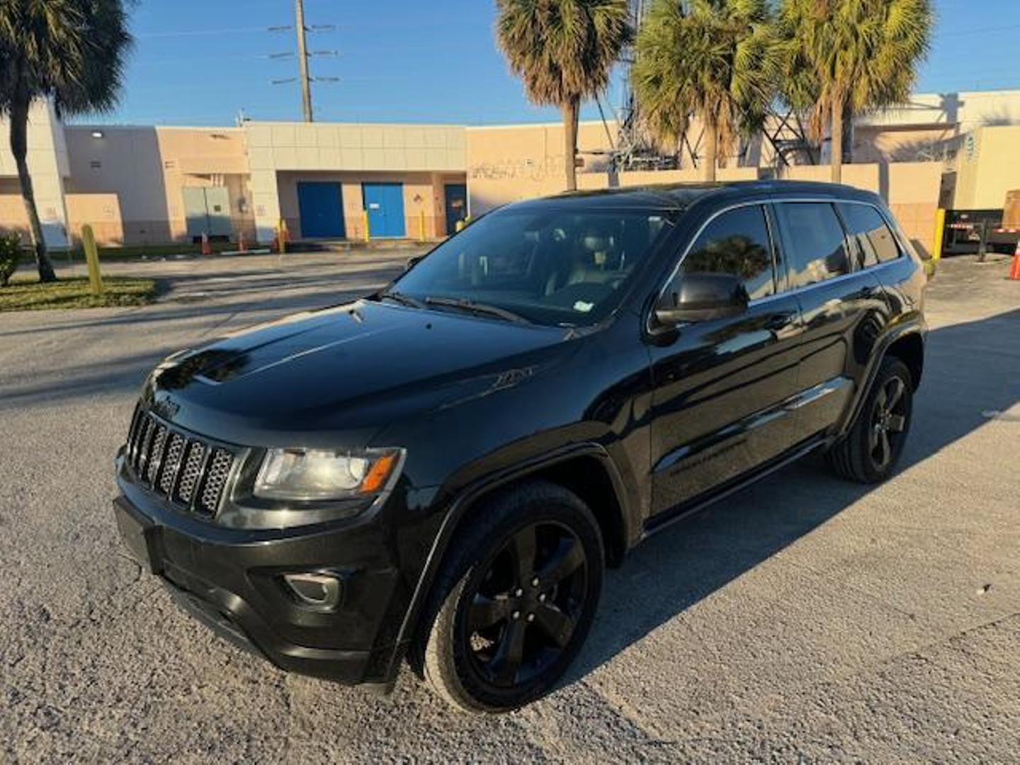 2015 Jeep Grand Cherokee Altitude photo 13