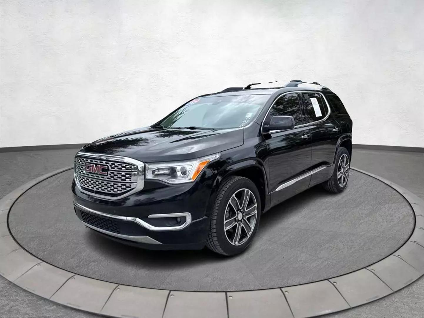 2017 GMC Acadia Denali photo 8