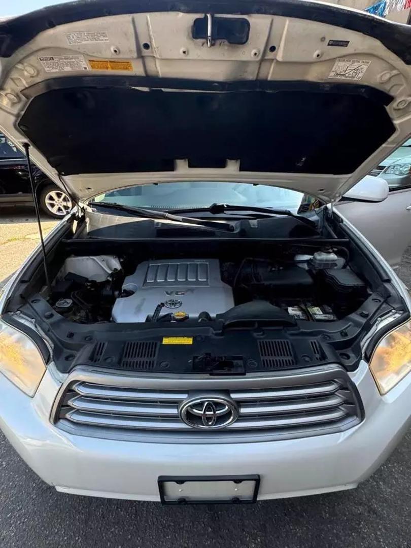 2008 Toyota Highlander Base photo 4