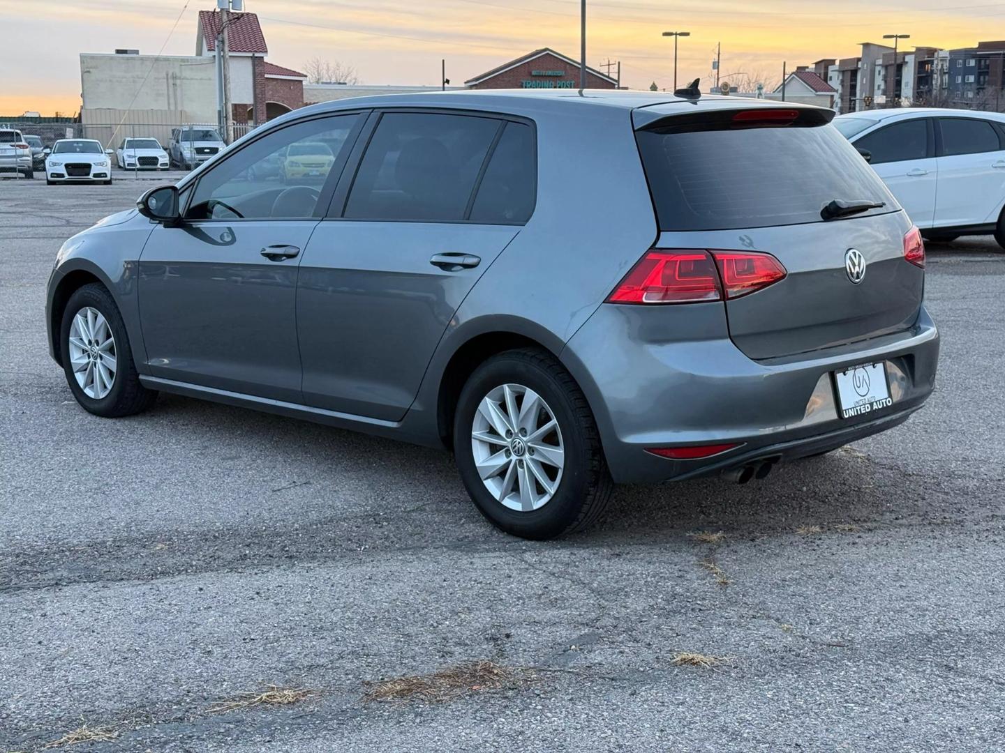 2016 Volkswagen Golf TSI S photo 6