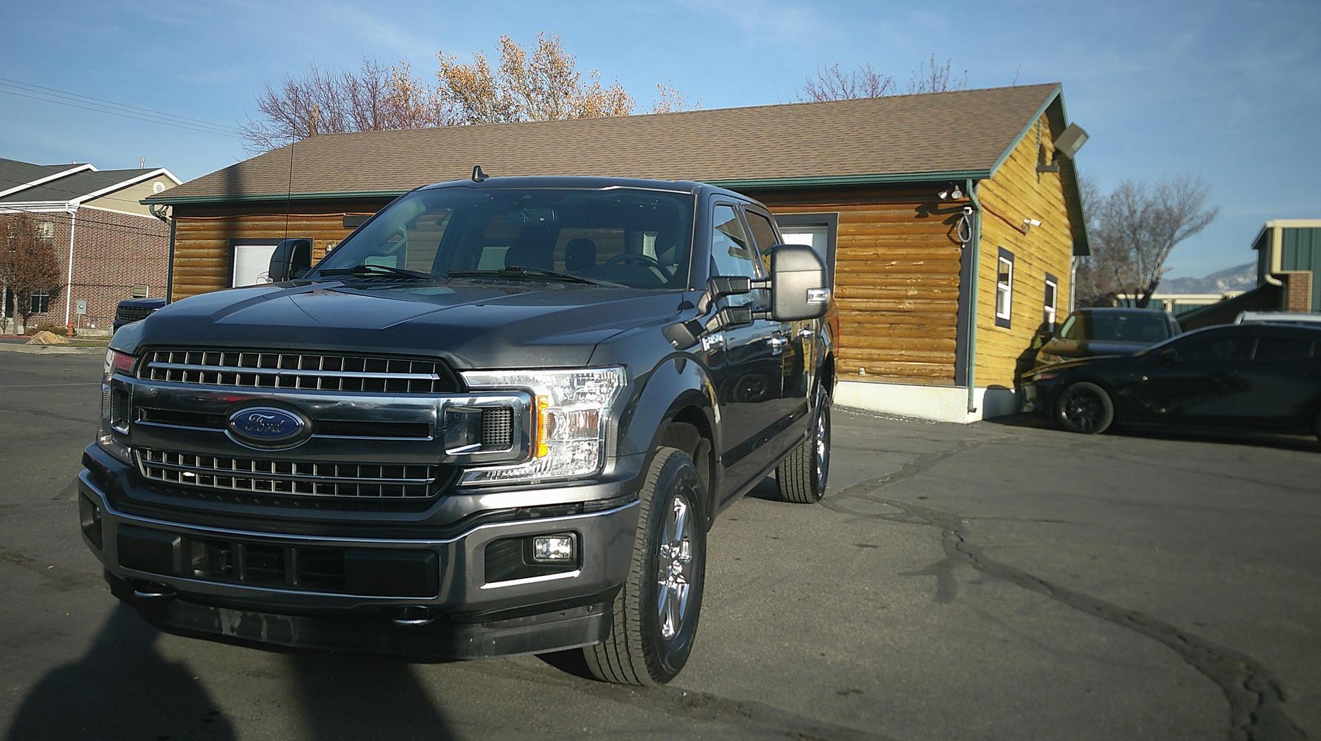 2020 Ford F-150 XLT photo 4