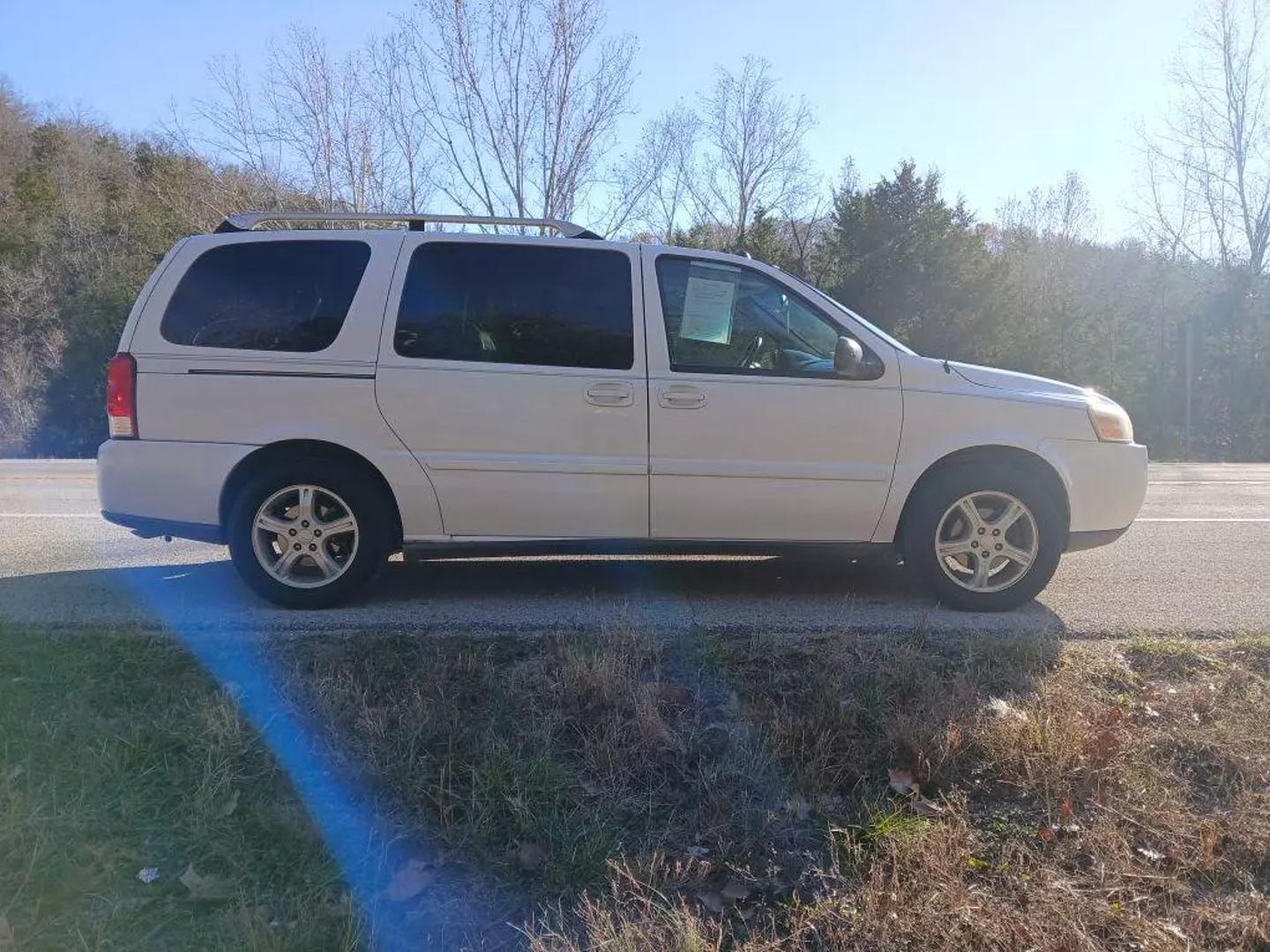 2005 Chevrolet Uplander LT photo 6