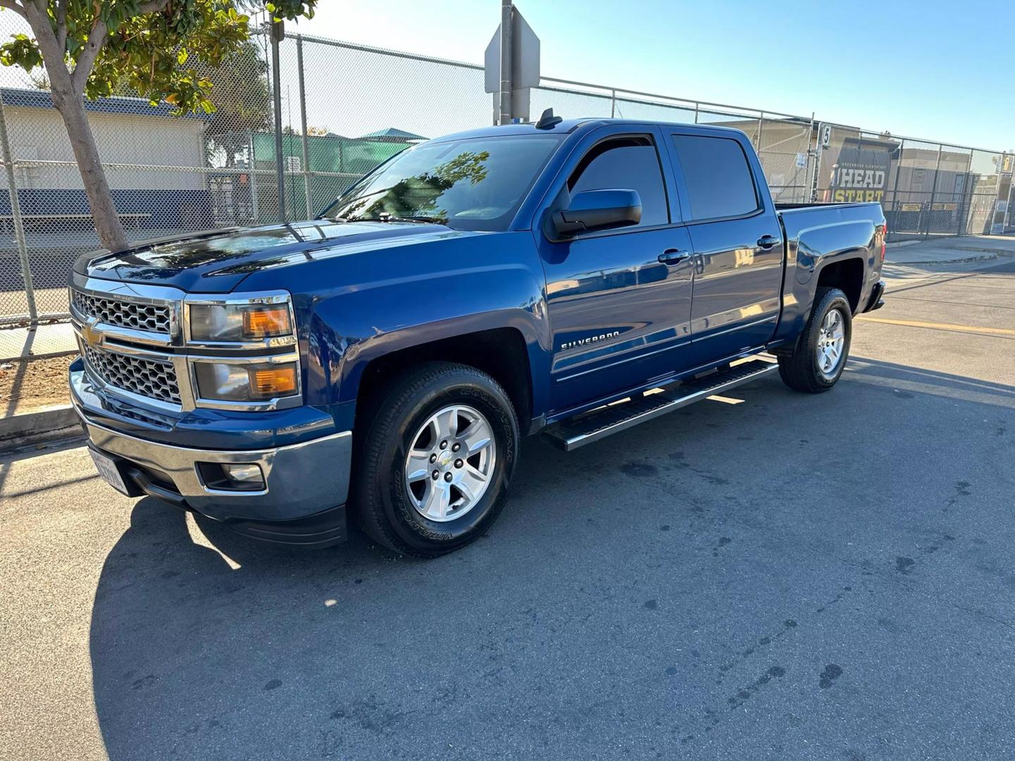 2015 Chevrolet Silverado 1500 LT photo 2