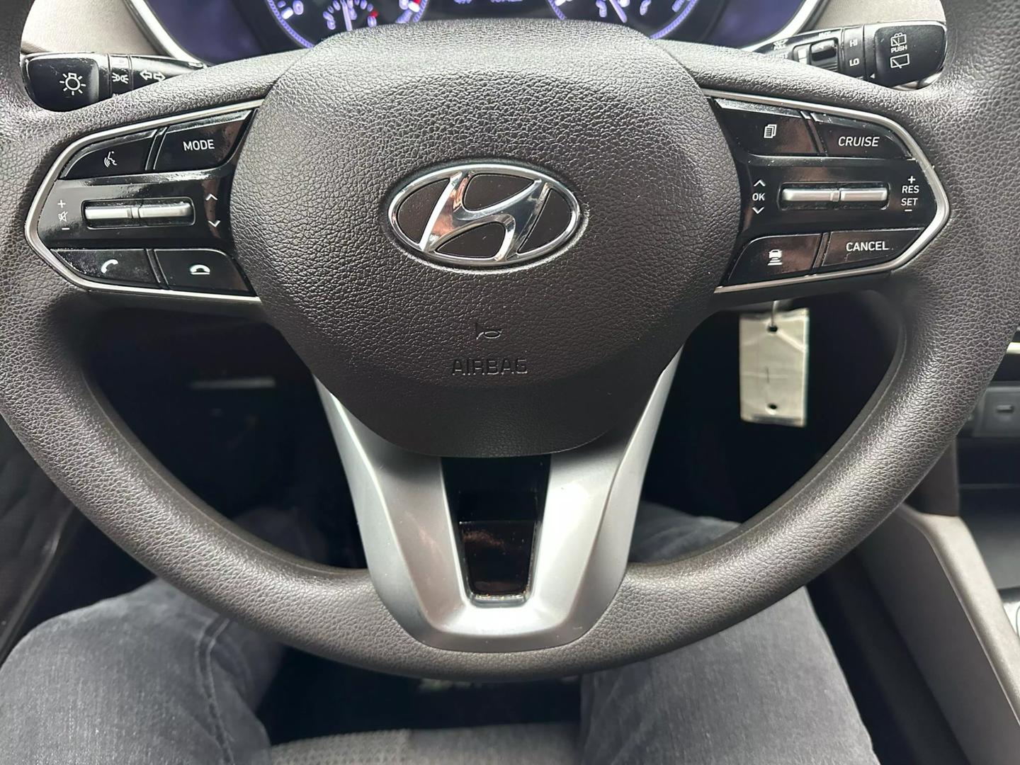 2019 Hyundai Santa Fe SE photo 26