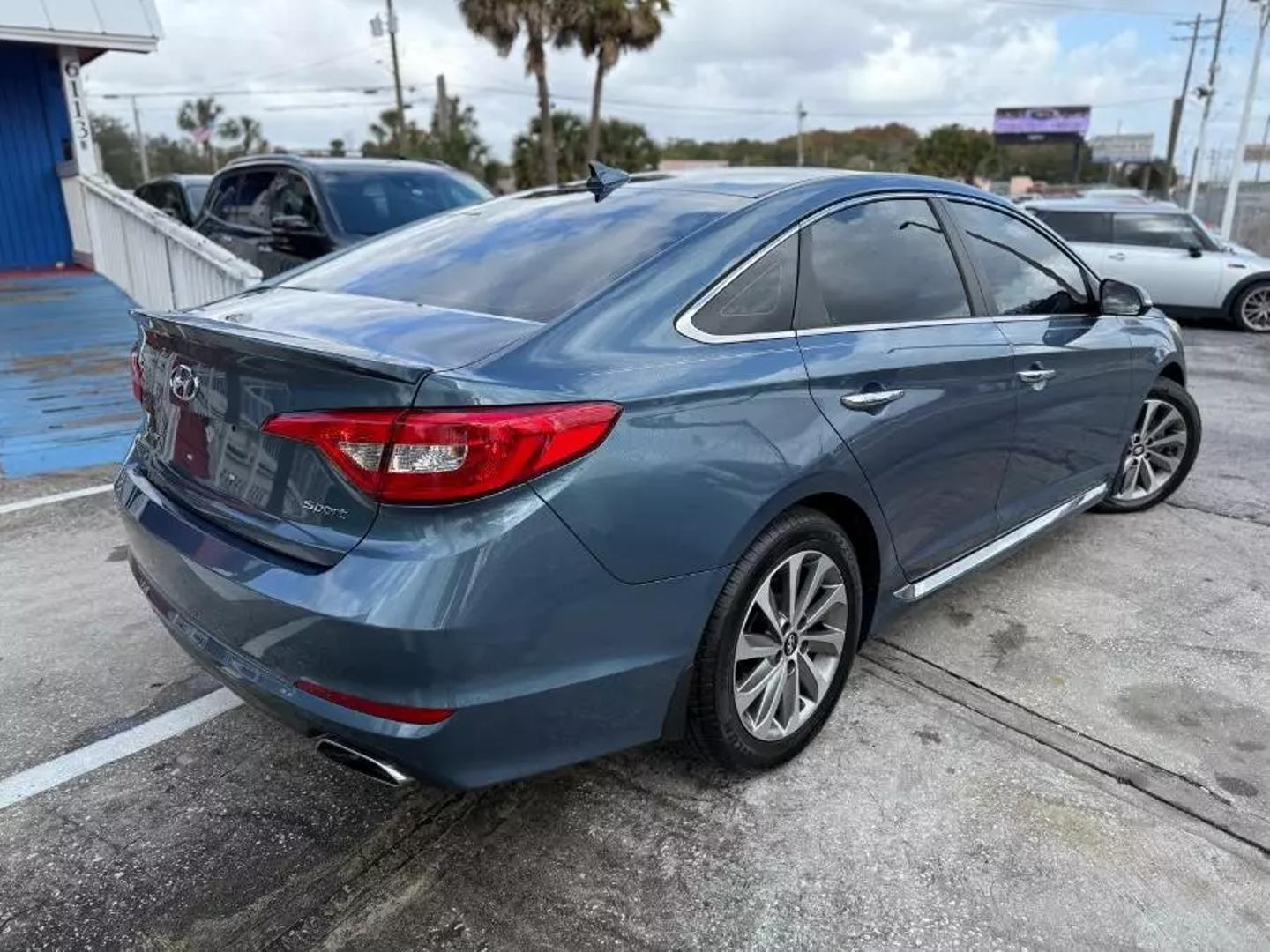 2016 Hyundai Sonata Sport photo 4