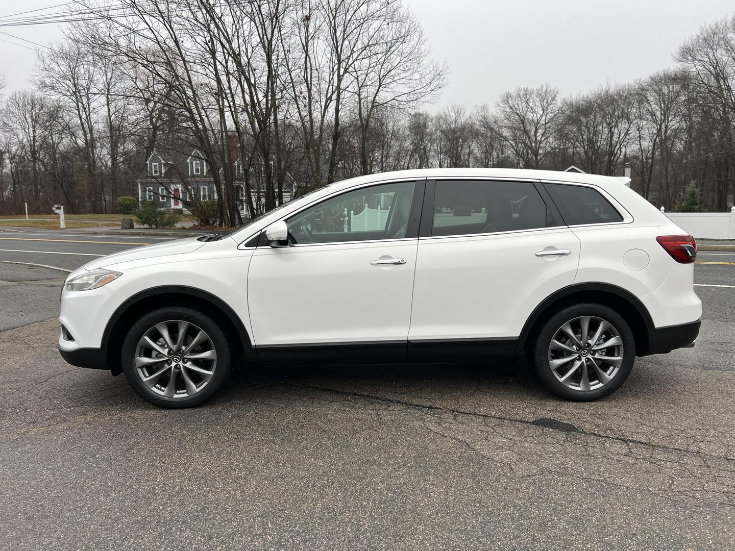 2014 Mazda CX-9 Grand Touring photo 2