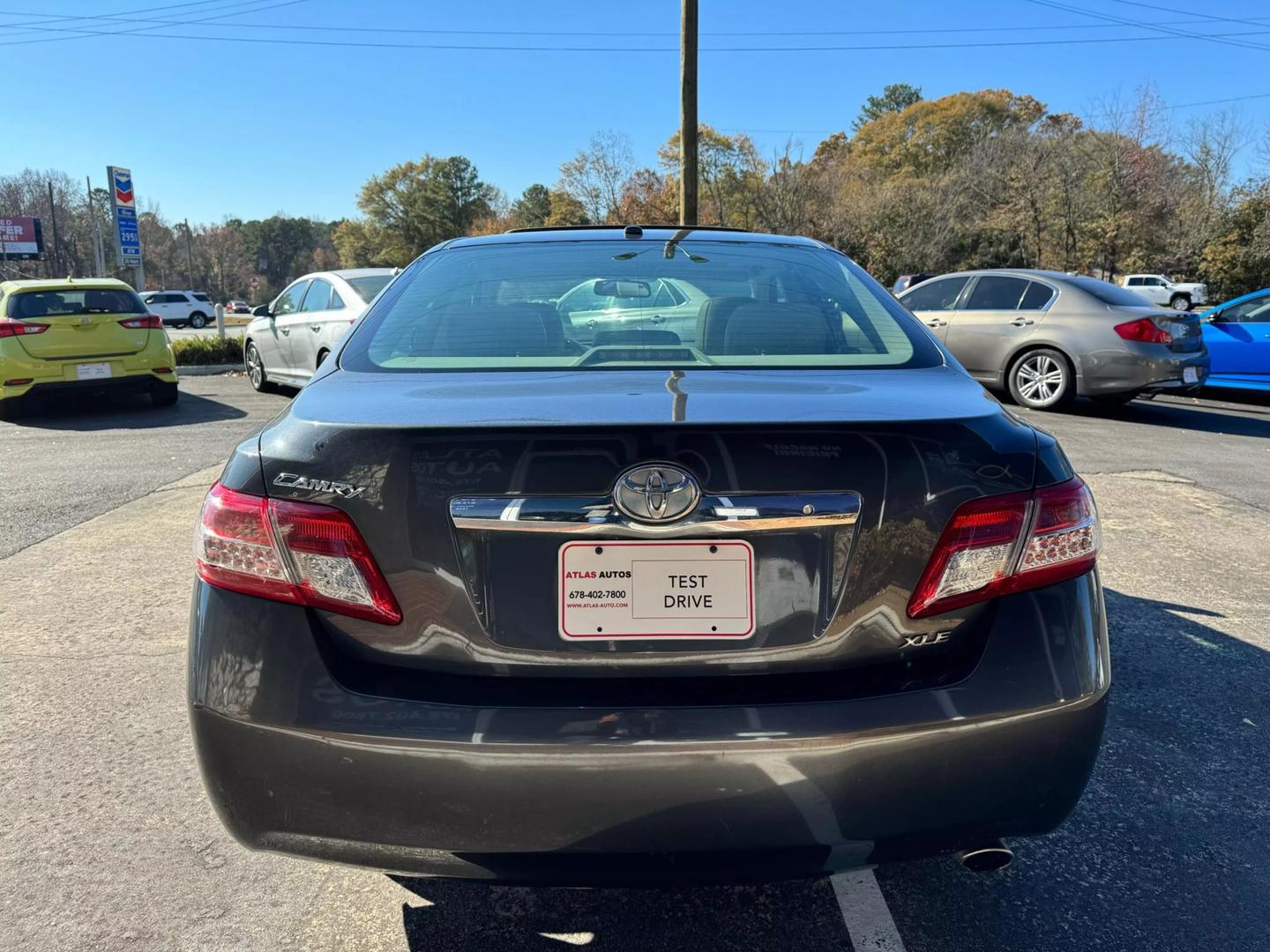 2011 Toyota Camry LE photo 6