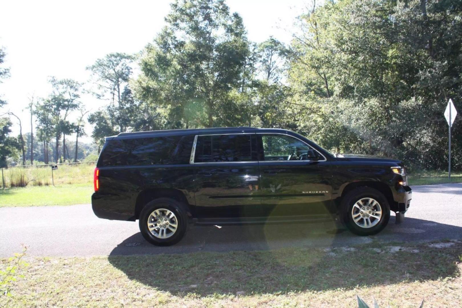 2018 Chevrolet Suburban LS photo 8