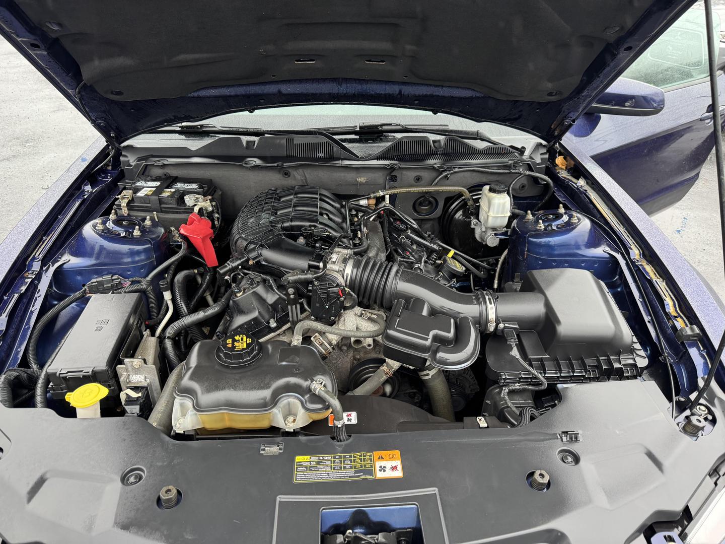 2012 Ford Mustang V6 photo 36