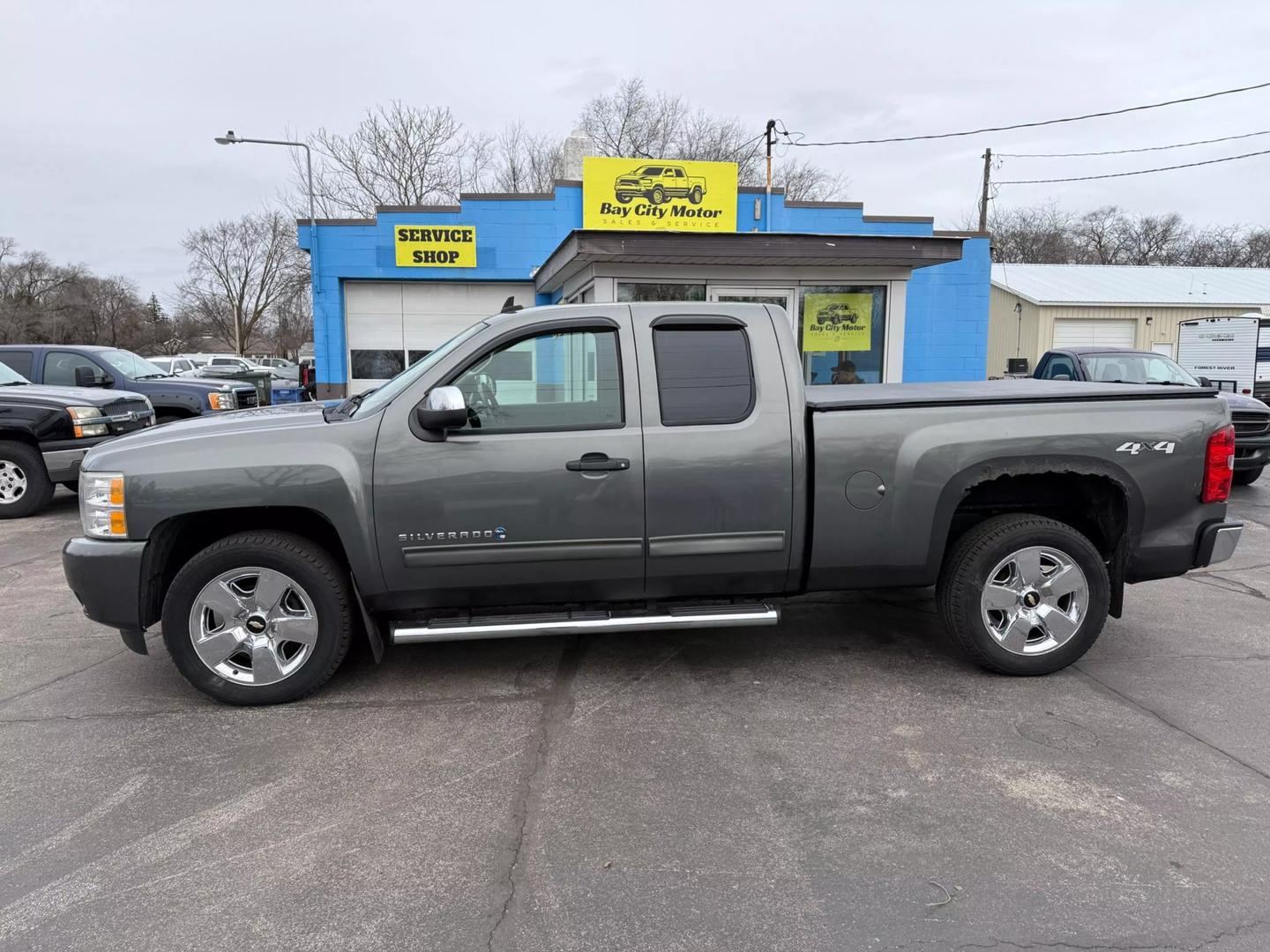 2011 Chevrolet Silverado 1500 LT photo 8