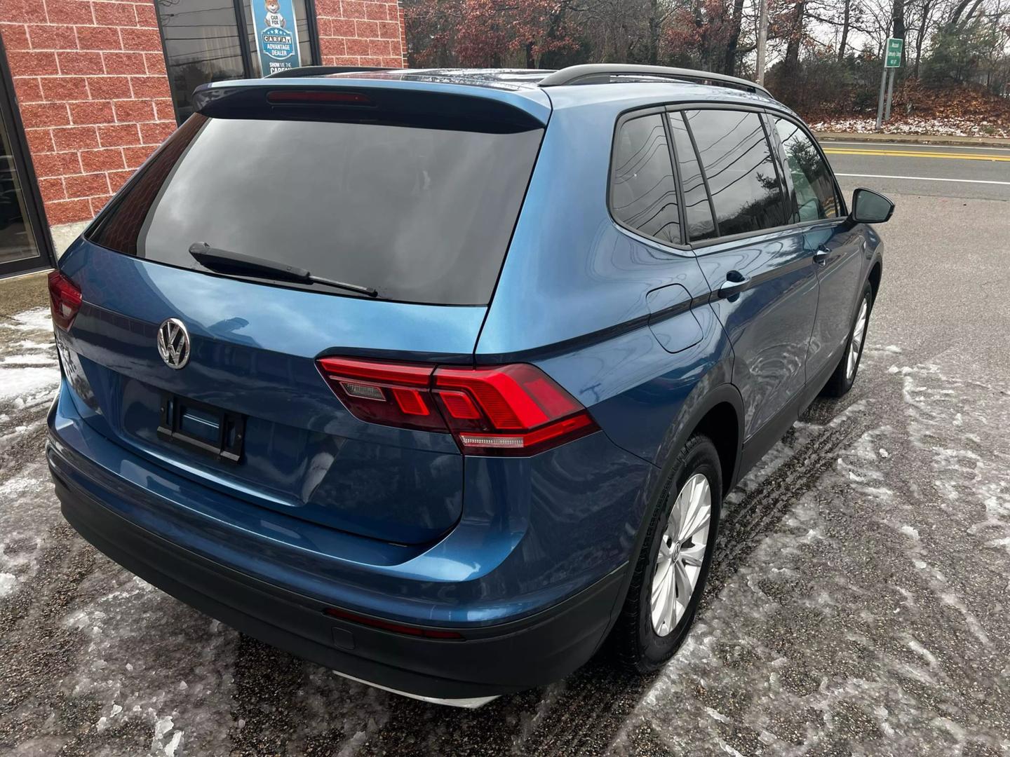 2019 Volkswagen Tiguan S photo 5