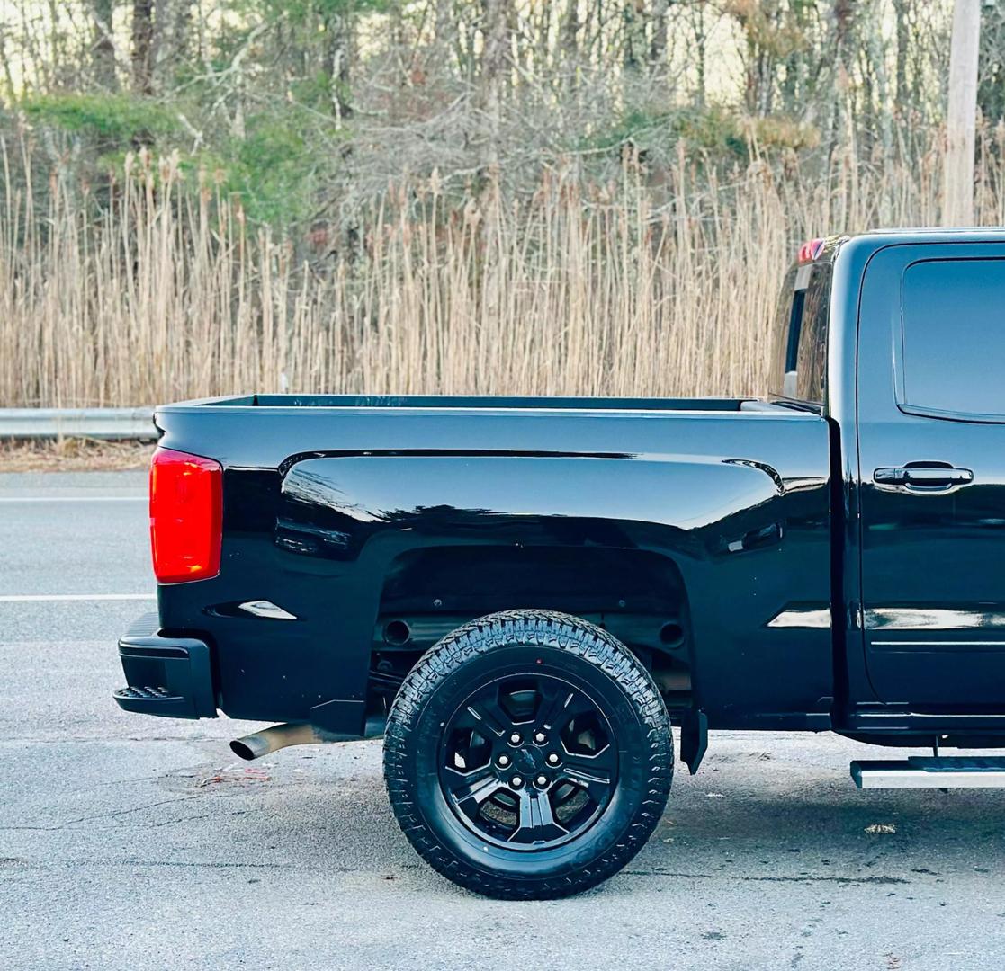 2018 Chevrolet Silverado 1500 LTZ Z71 photo 8