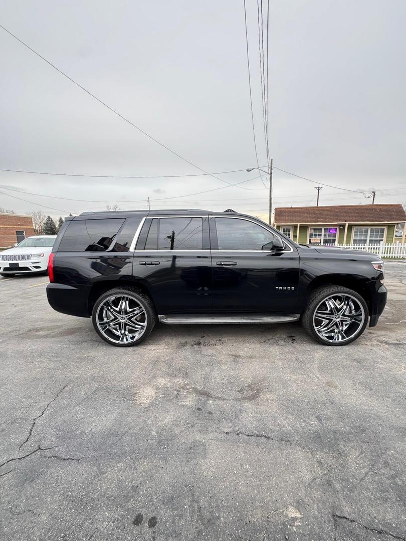 2015 Chevrolet Tahoe LT photo 4