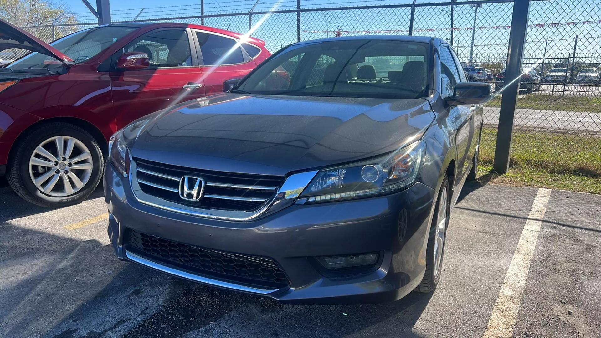 2015 Honda Accord EX-L photo 1