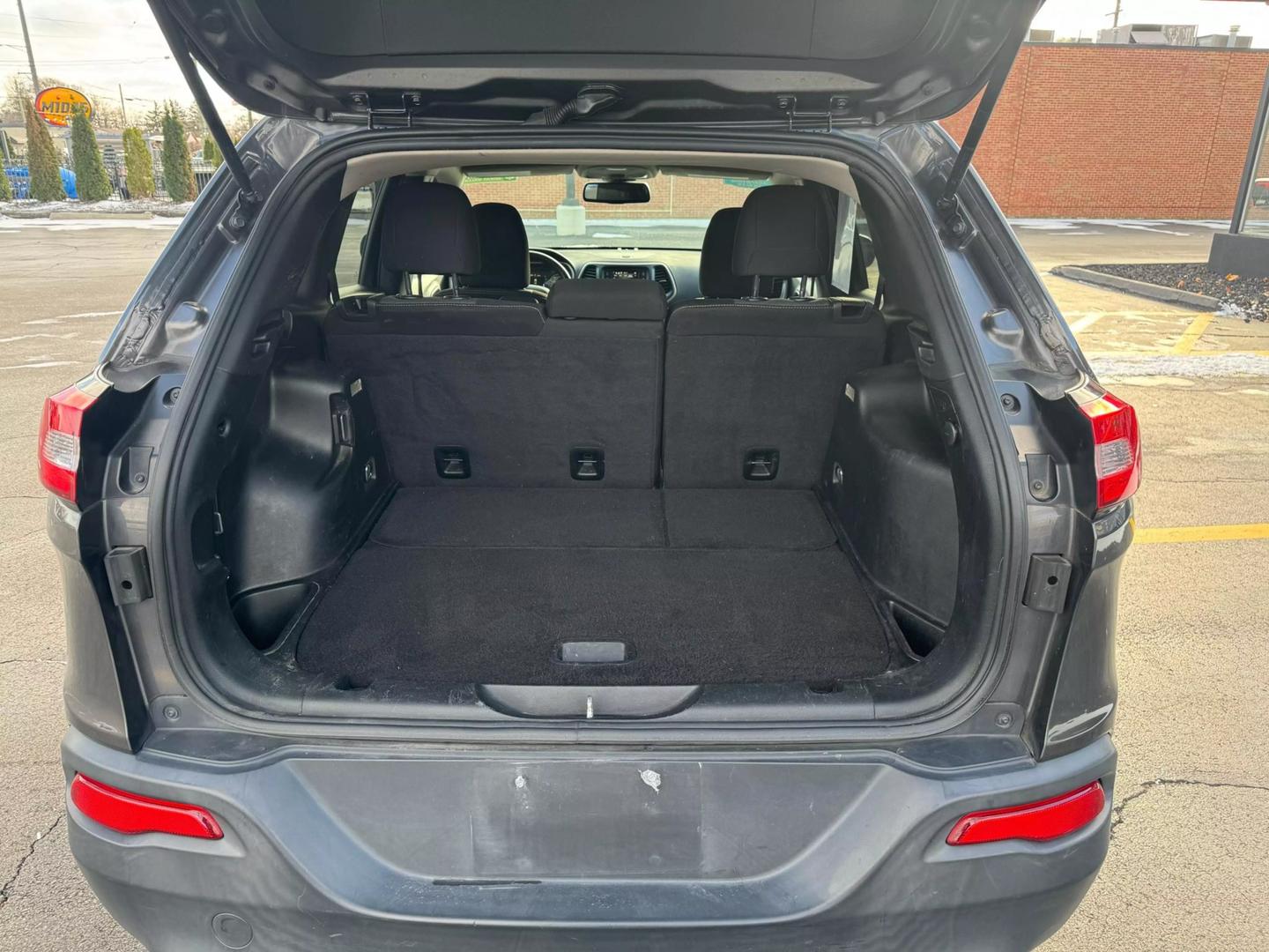 2018 Jeep Cherokee Latitude photo 11