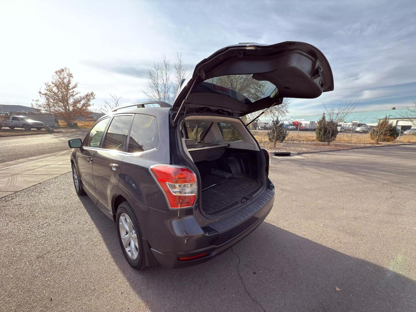 2016 Subaru Forester i Limited photo 16