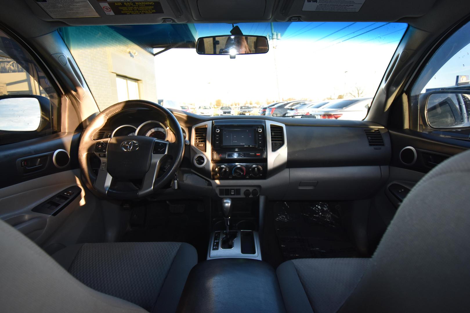 2014 Toyota Tacoma Base photo 21