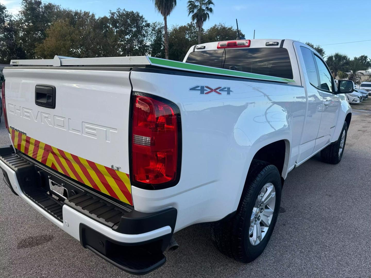 2022 Chevrolet Colorado LT photo 10