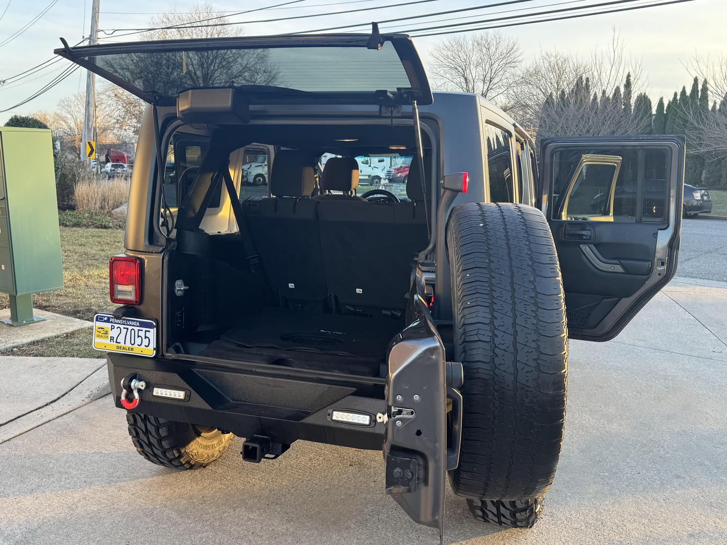 2016 Jeep Wrangler Unlimited Sport S photo 17