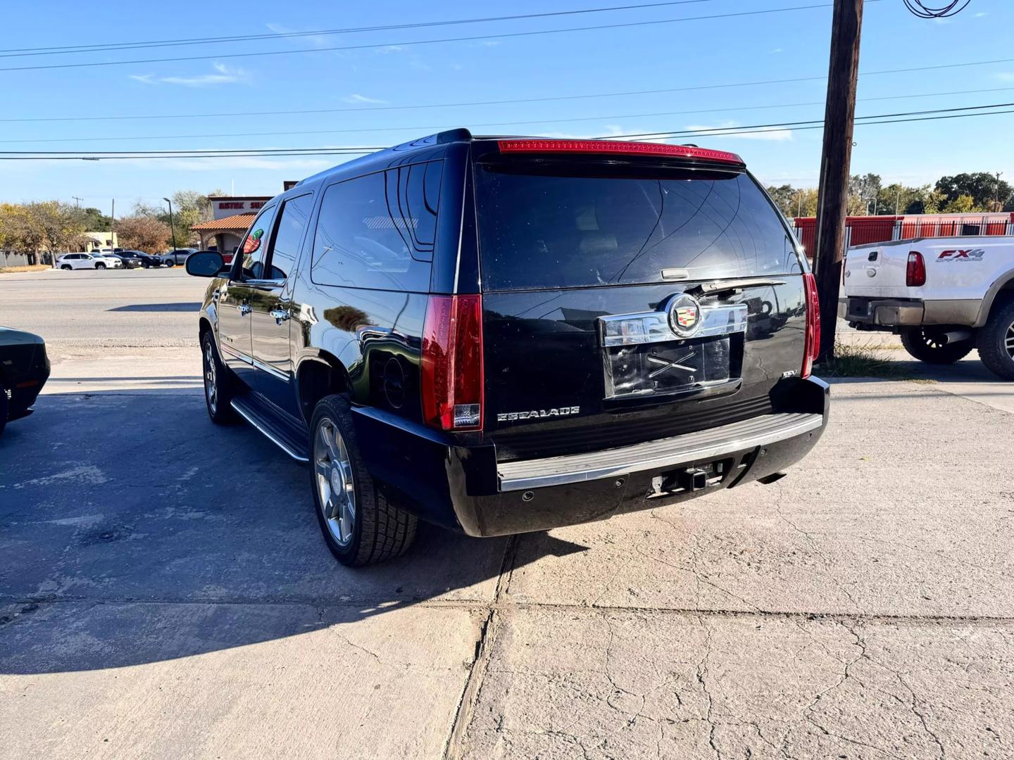 2007 Cadillac Escalade ESV Base photo 5