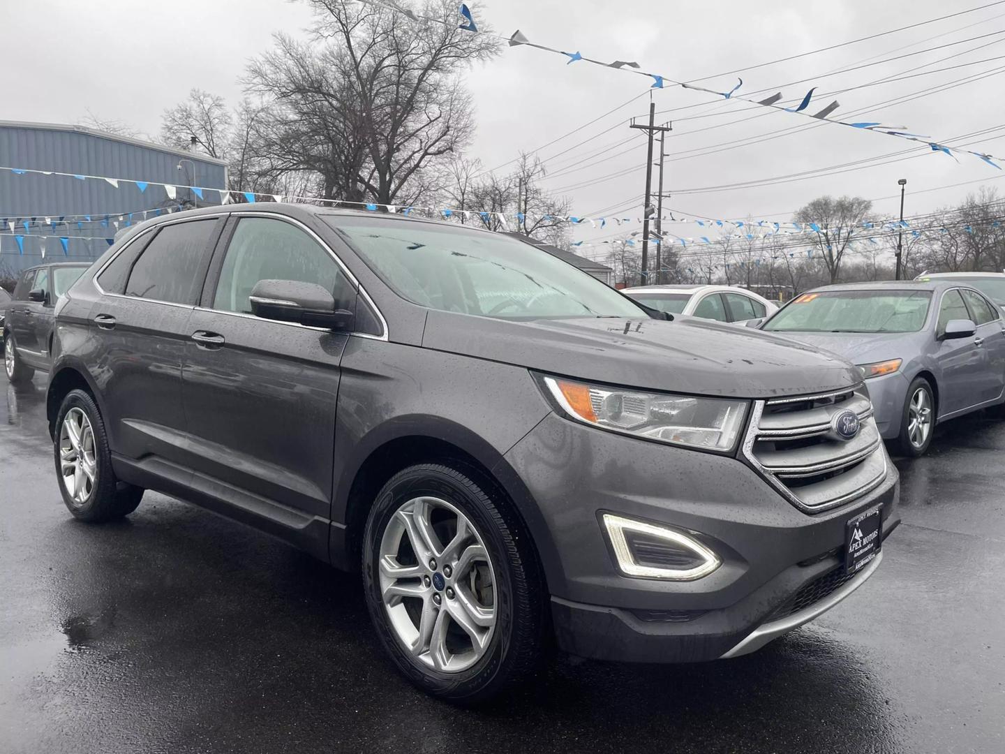 2015 Ford Edge Titanium photo 5