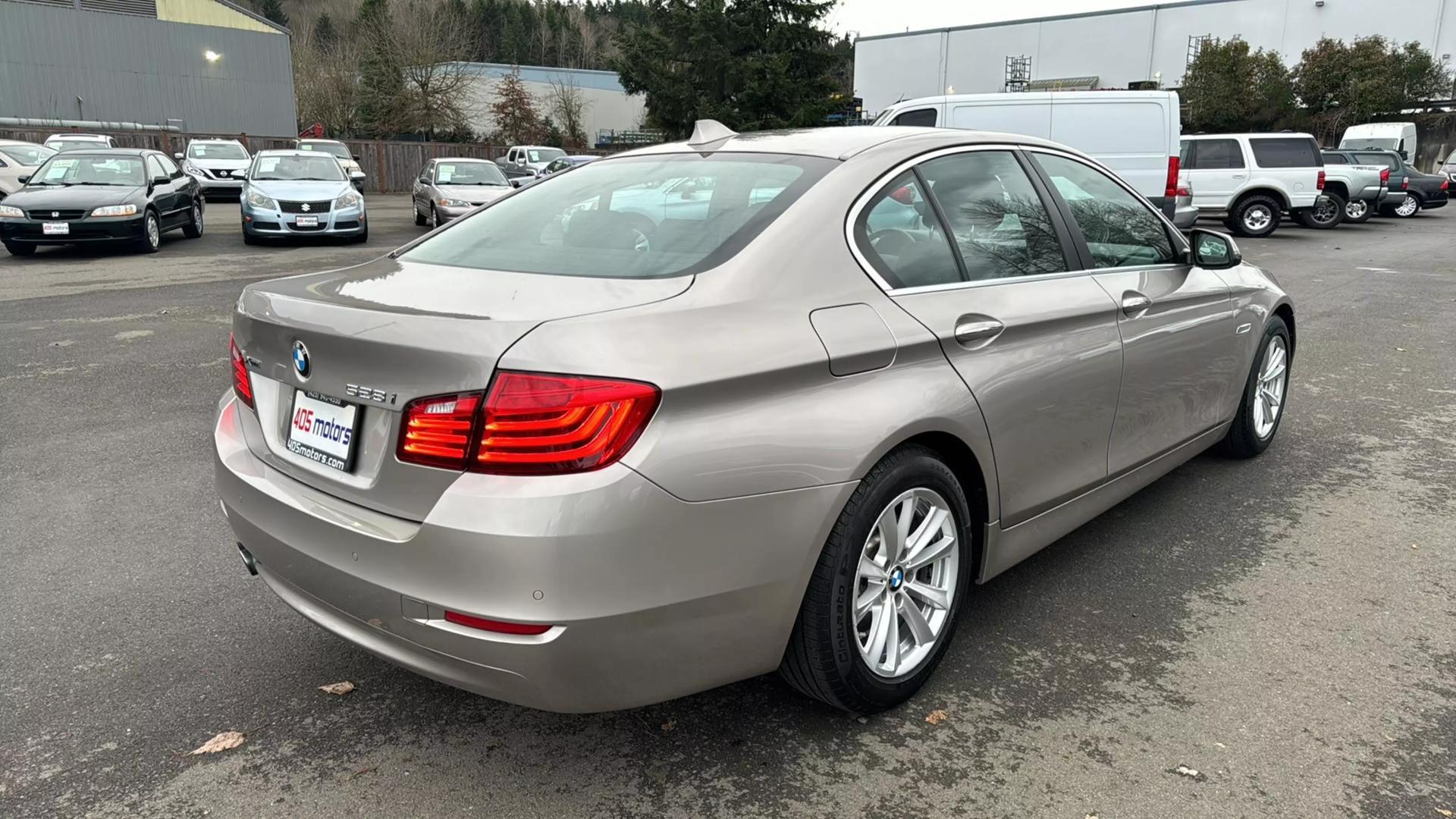 2014 BMW 5 Series 528i photo 7