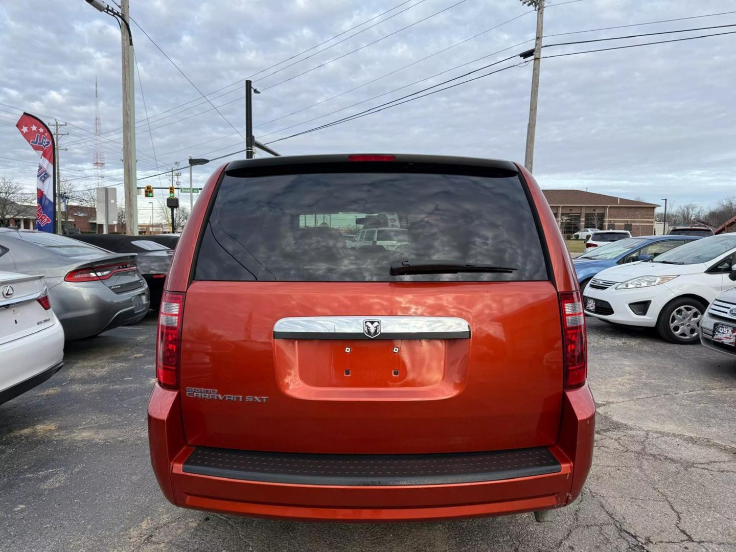 2008 Dodge Grand Caravan SXT photo 5