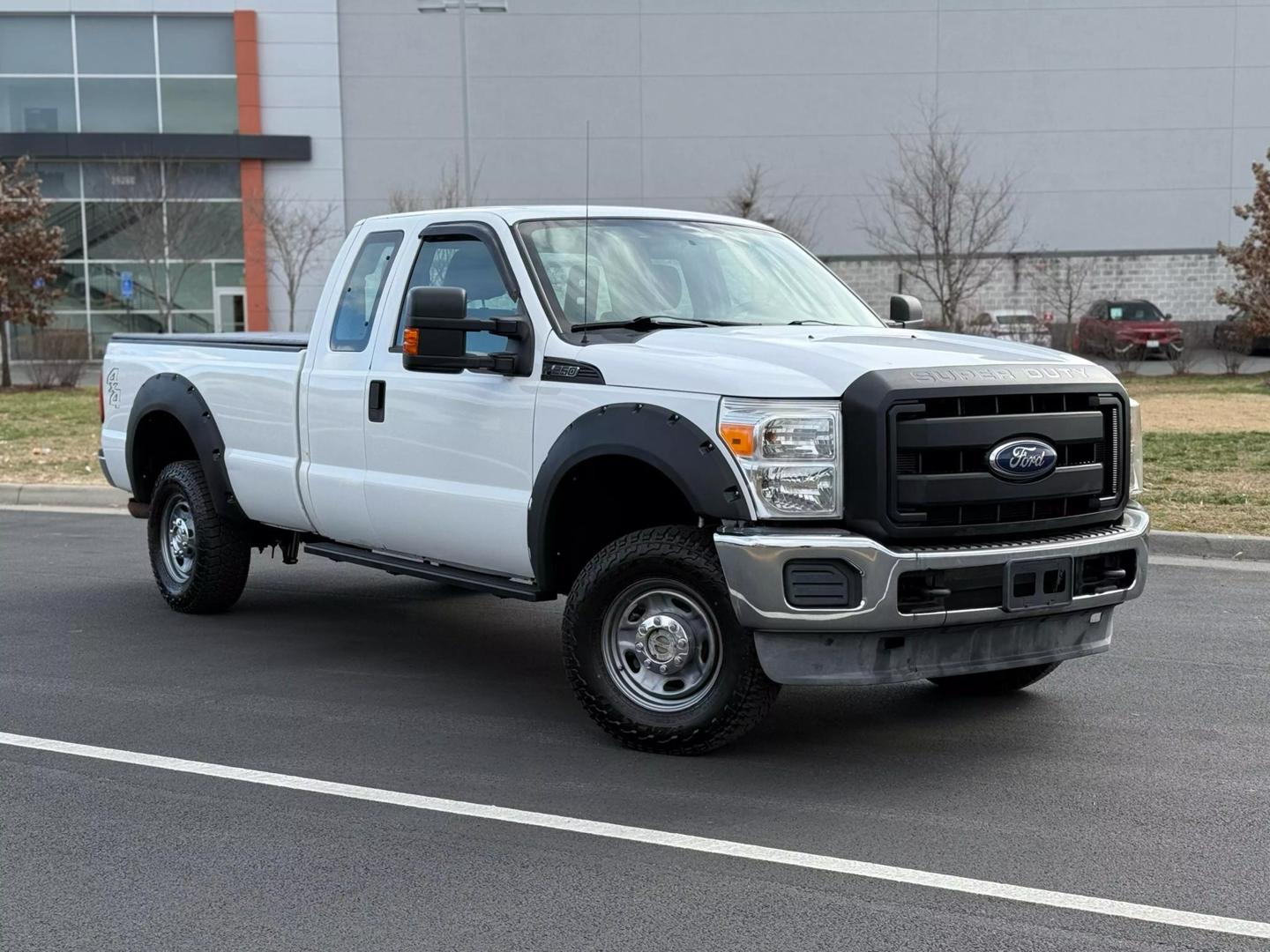 2011 Ford F-250 Super Duty XLT photo 2