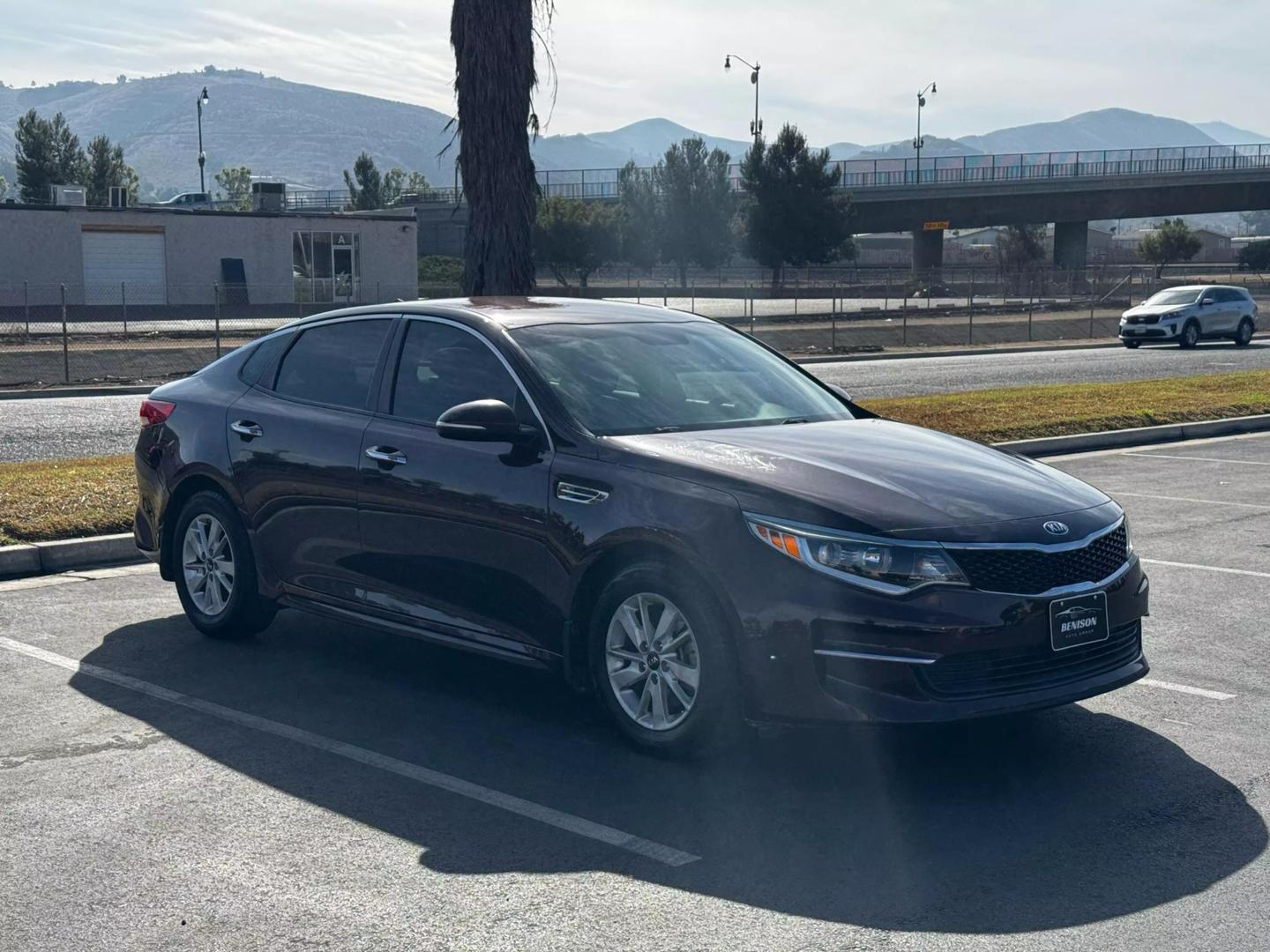 2016 Kia Optima LX photo 7