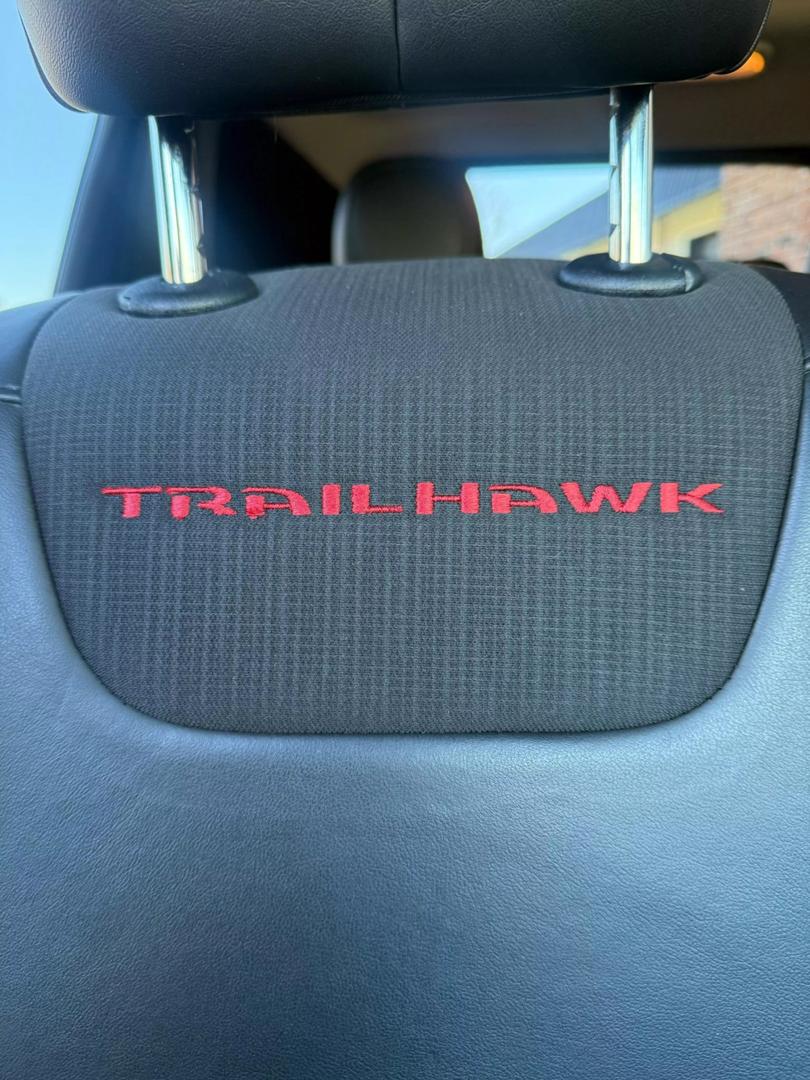 2015 Jeep Cherokee Trailhawk photo 21