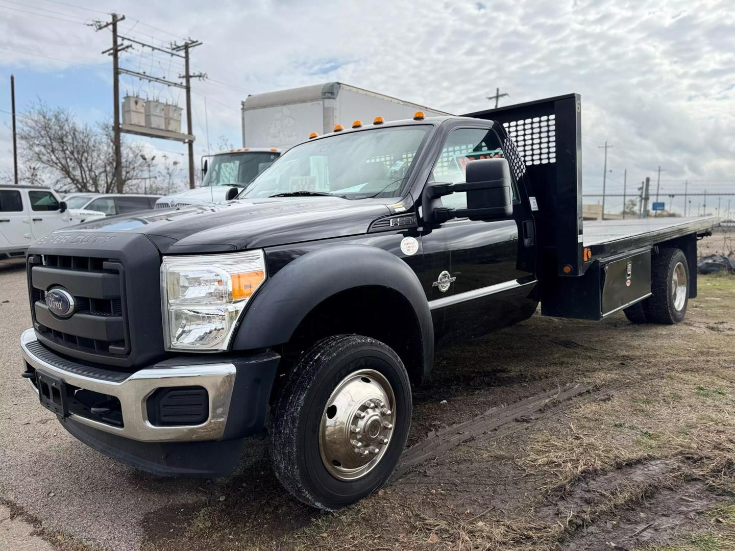 2014 Ford F550 null photo 1