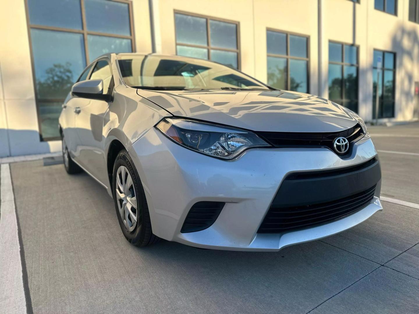 2015 Toyota Corolla L photo 12