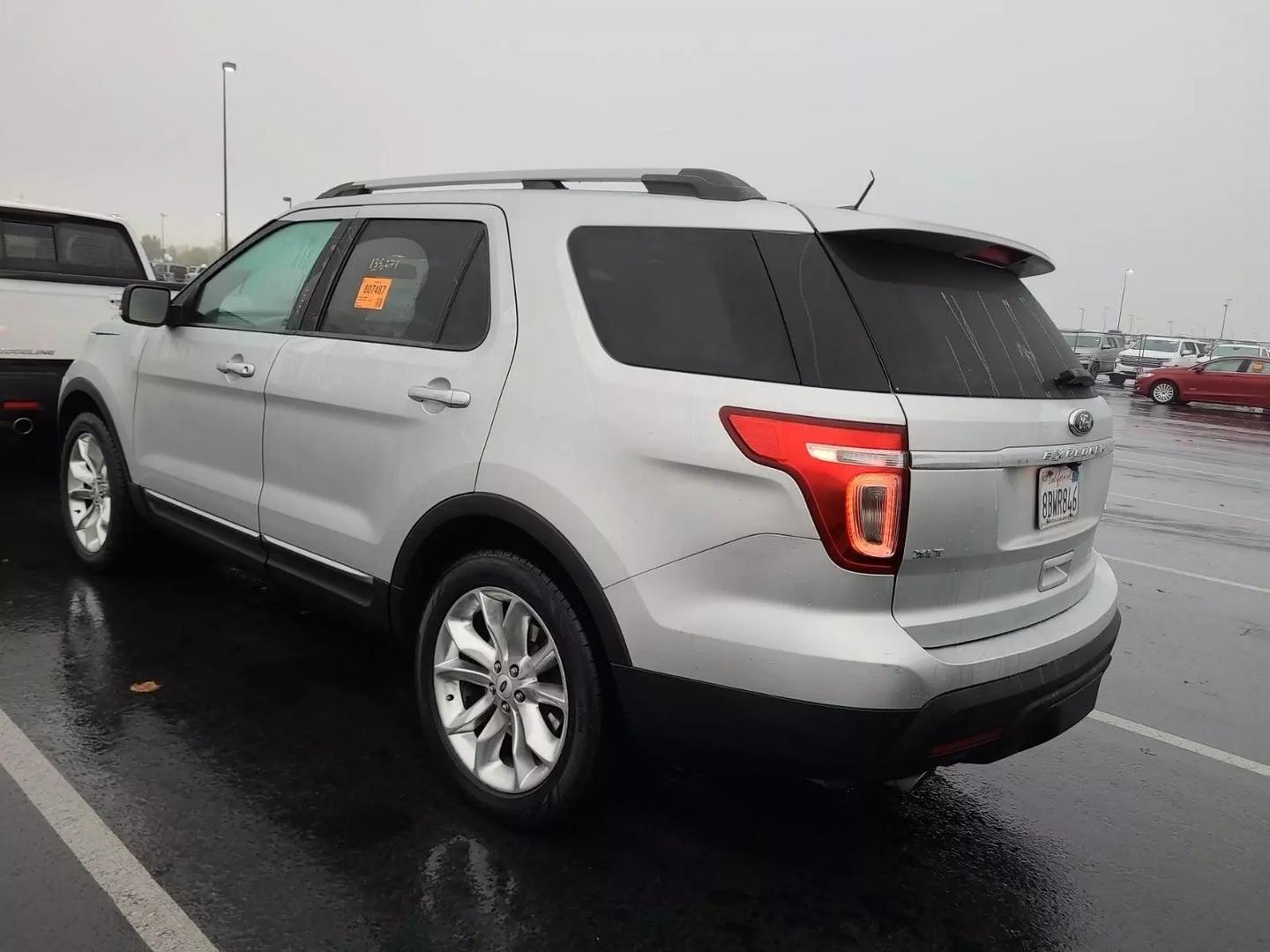 2014 Ford Explorer XLT photo 6