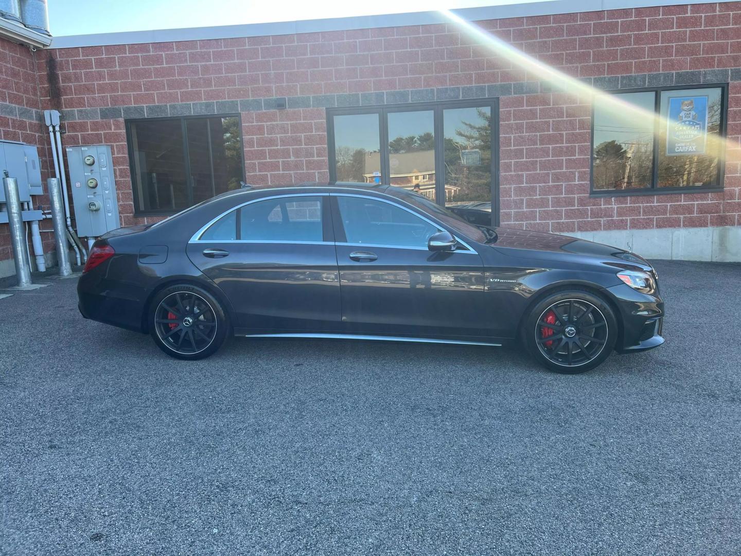 2016 Mercedes-Benz S-Class S63 AMG photo 6