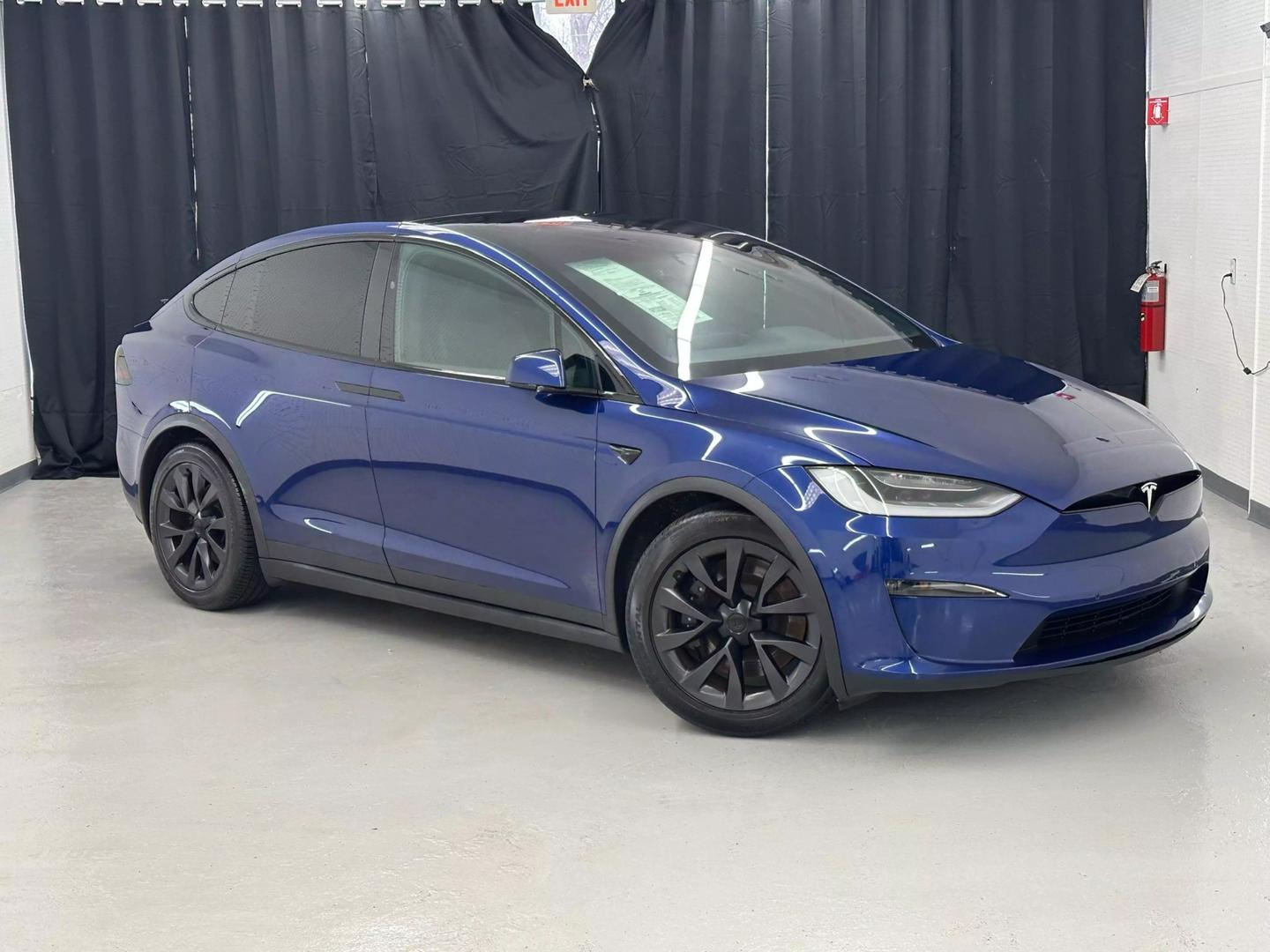 2023 Tesla Model X Long Range photo 2