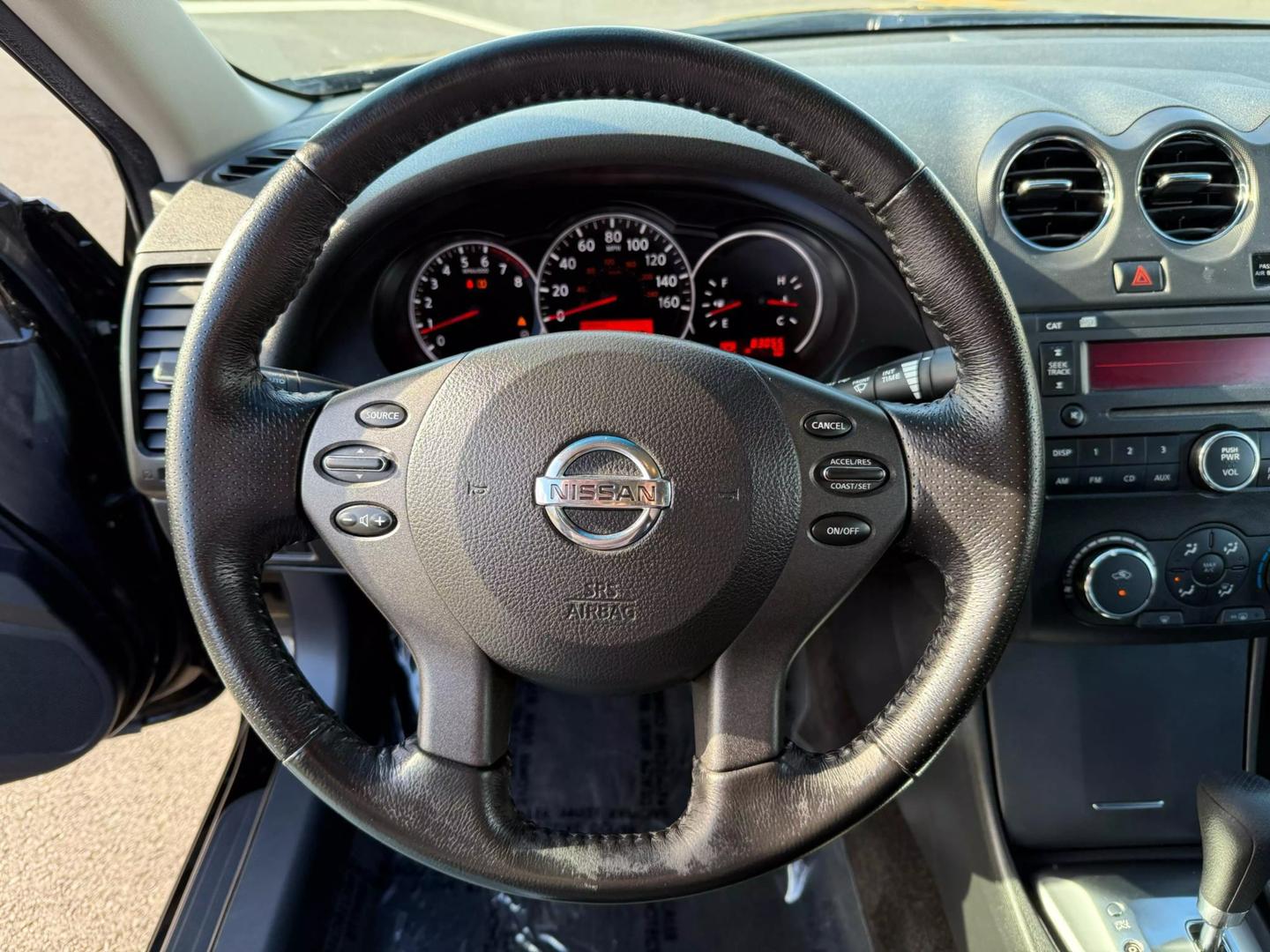 2010 Nissan Altima S photo 34