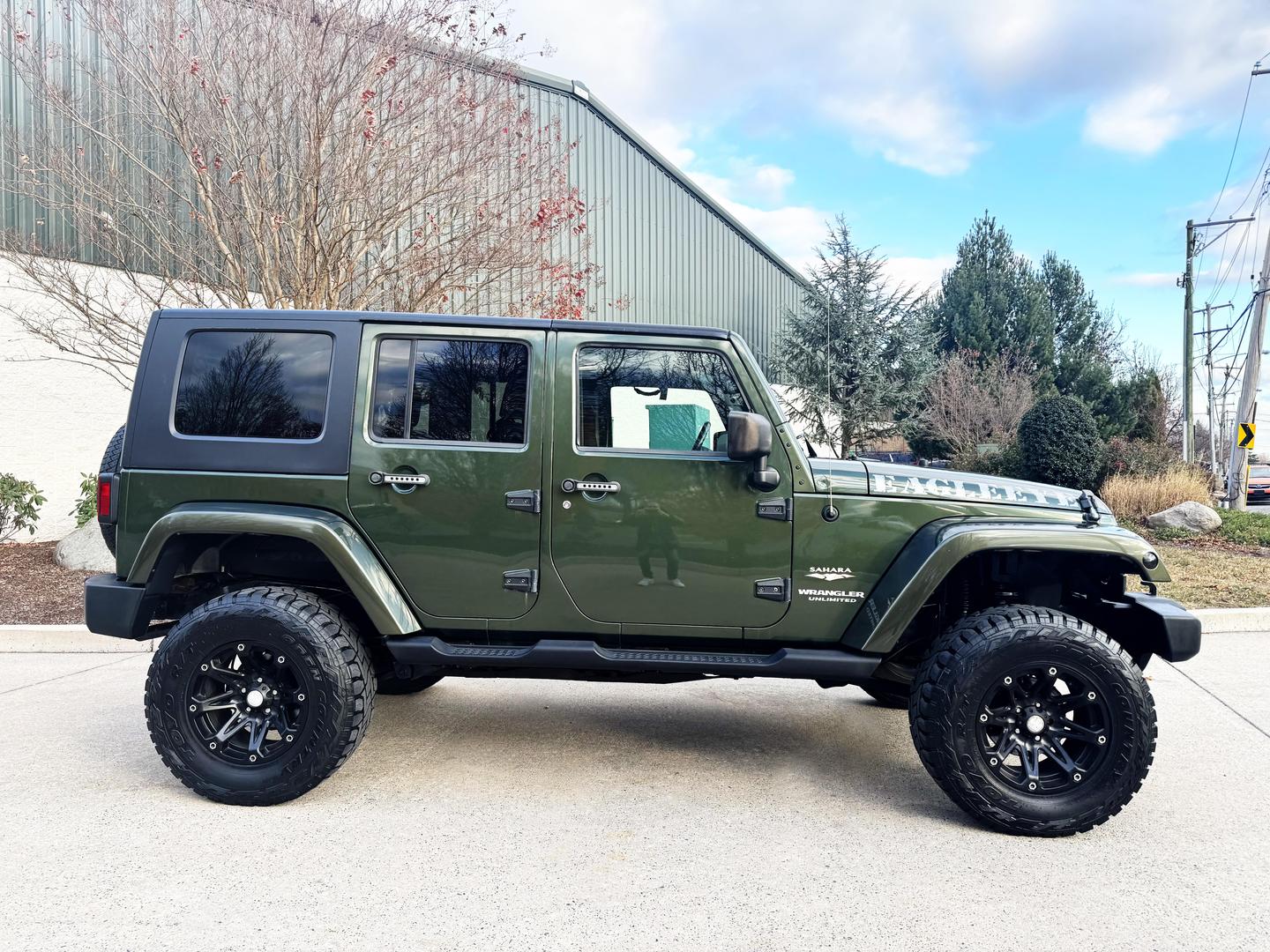 2008 Jeep Wrangler Unlimited Sahara photo 2