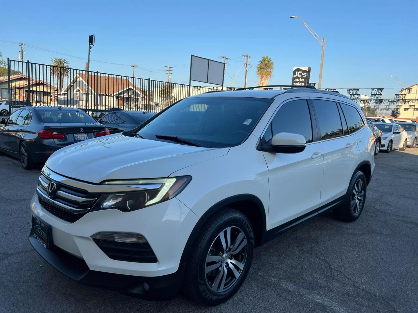 2018 Honda Pilot EX photo 16